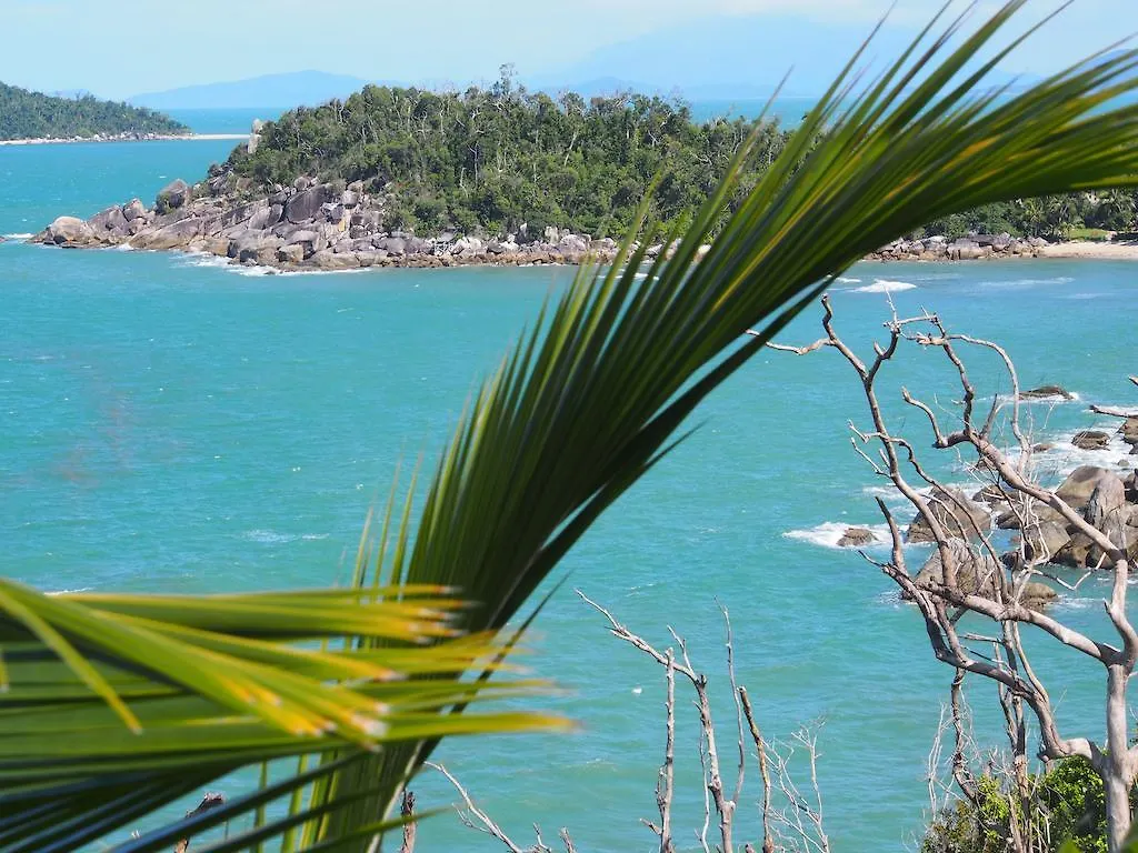 Holiday home Bedarra Island Treetop Hideaway Villa