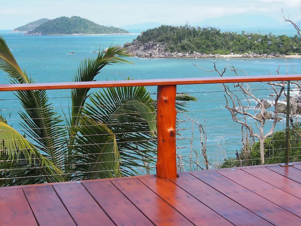 Bedarra Island Treetop Hideaway Villa